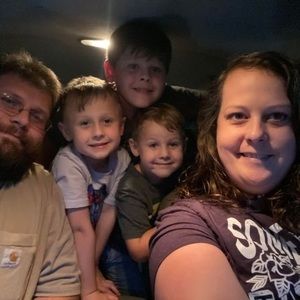 Meet your Posher, Carrie